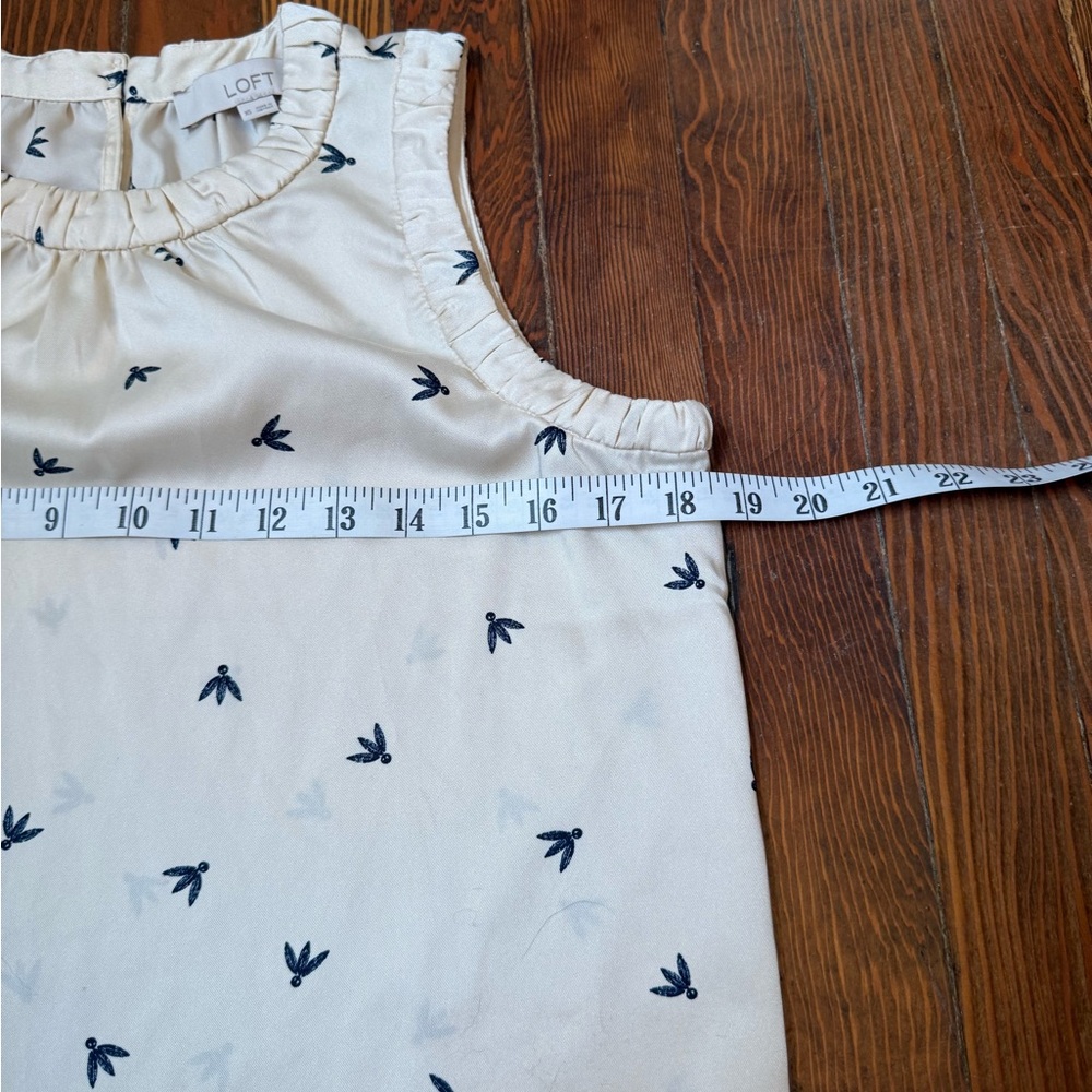 LOFT Ruched Trim Sleeveless Shell with Blue Bird Pattern - Picture 4 of 7